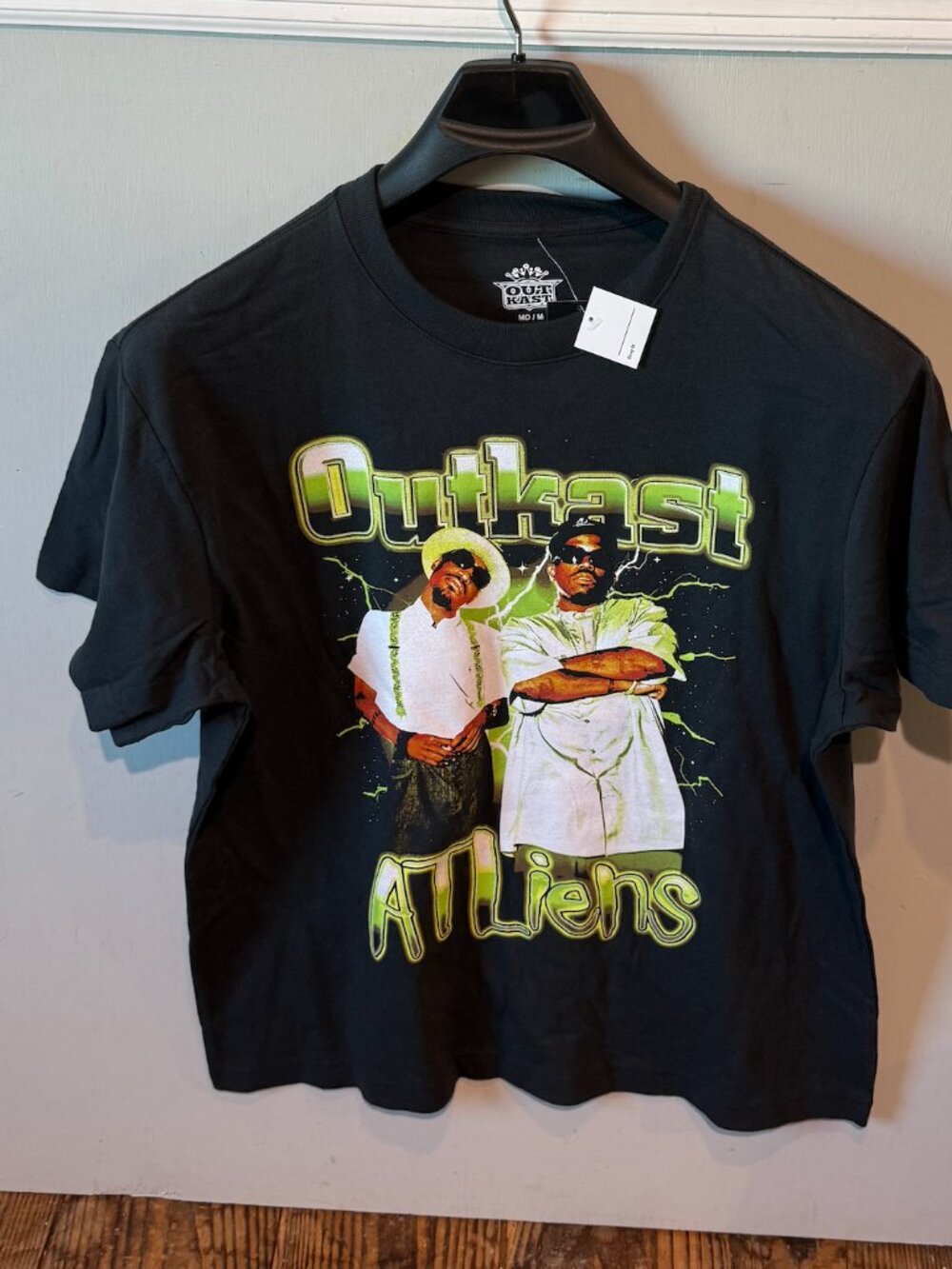 NEW Outkast Atliens Shirt Men Size Medium Hip Hop Short Sleeve Black T-Shirt NWT